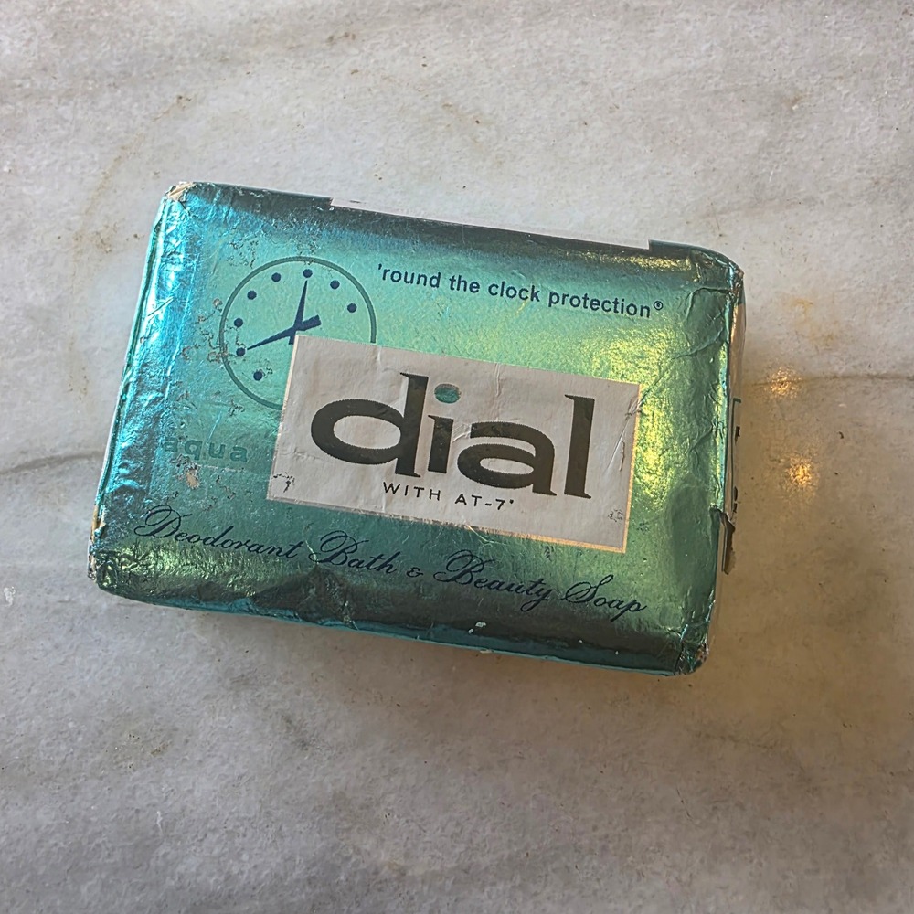 Vintage Dial Deodorant Bath Soap Aqua 'Round The Clock Protection' AT-7‎